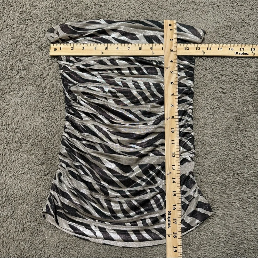 Vintage Forever 21 Metallic Y2K Zebra Stripes Strapless Ruched Tube Top, Medium - Picture 5 of 10
